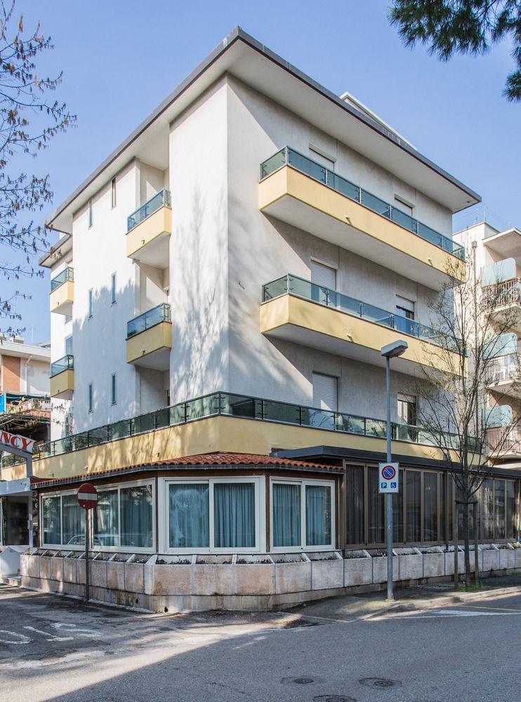 Hotel Nancy ริมินี ภายนอก รูปภาพ